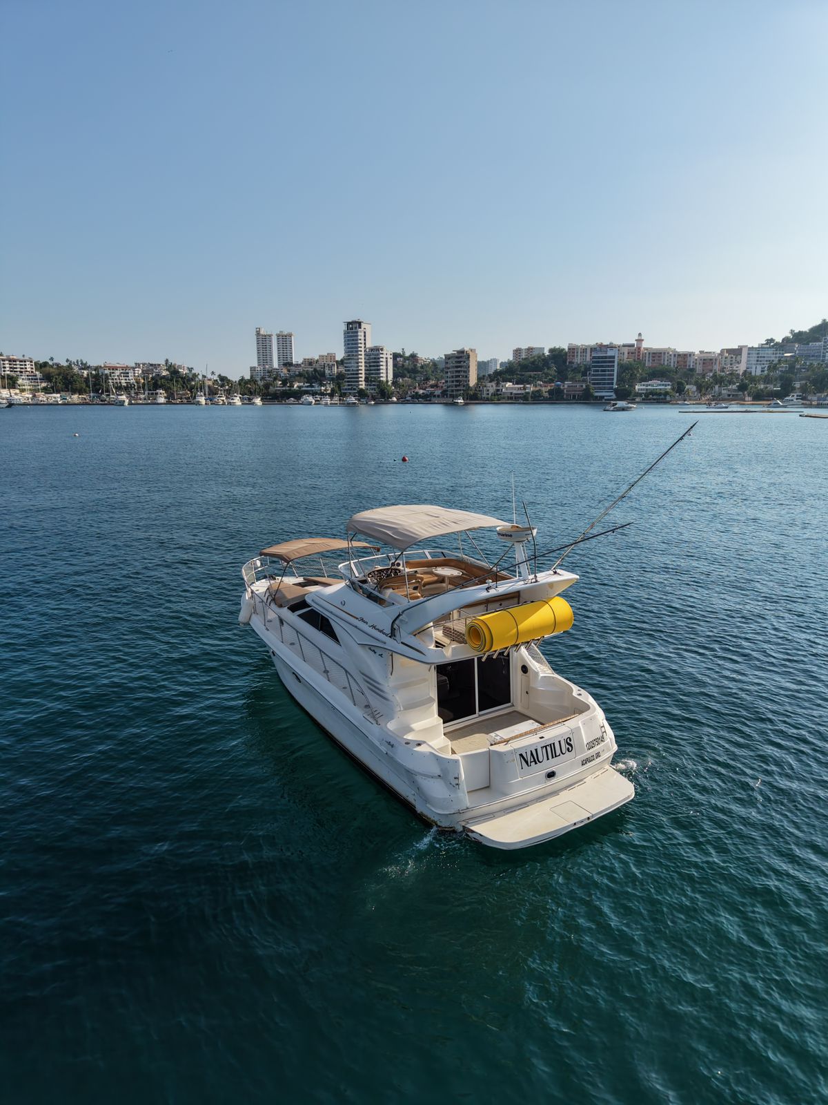 🛥️ Marca Sea Ray "Nautilus" 👥 Capacidad: 15 personas - Image 9