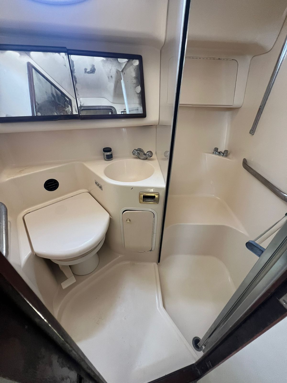 🛥️ Marca Sea Ray "Nautilus" 👥 Capacidad: 15 personas - Image 5