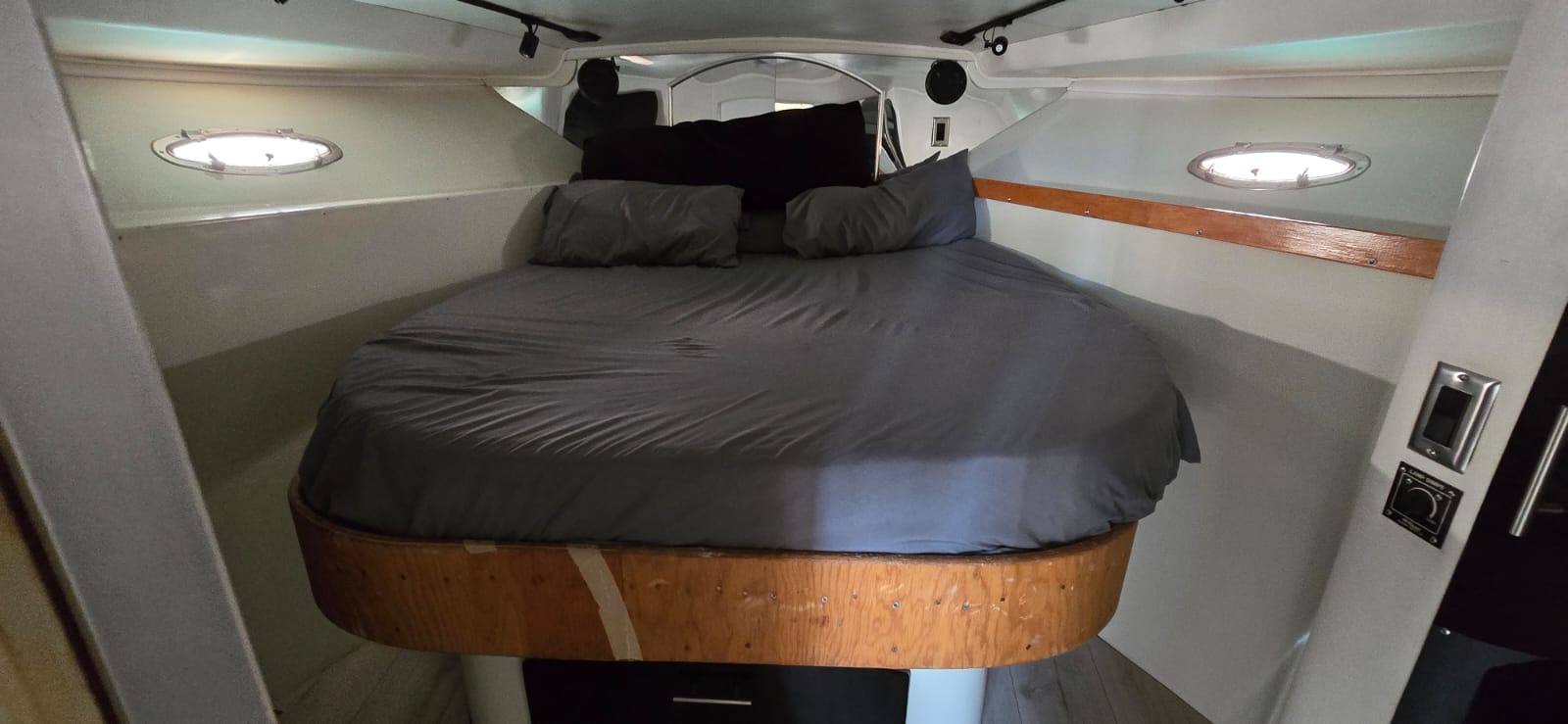 🛥️ Marca Sea Ray "After Hour" 👥 Capacidad: 15 personas - Image 3