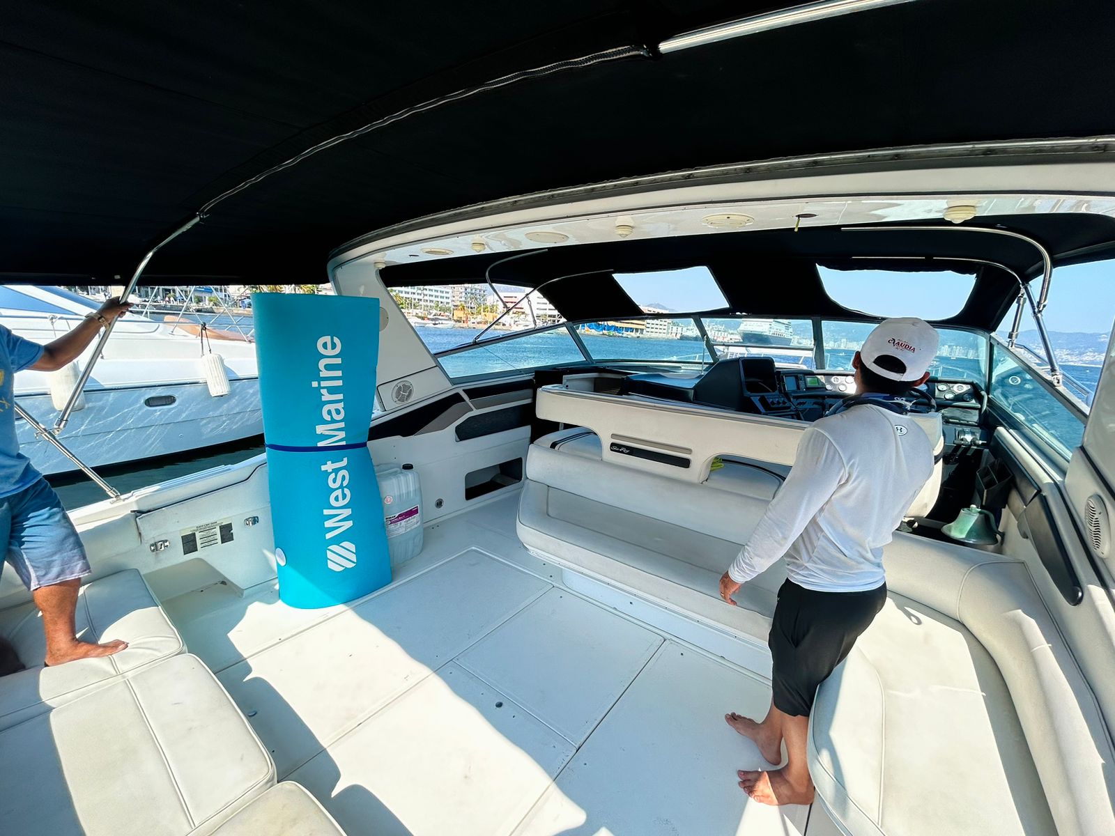 🛥️ Marca Sea Ray "Sea Porche" 👥 Capacidad: 15 personas - Image 11