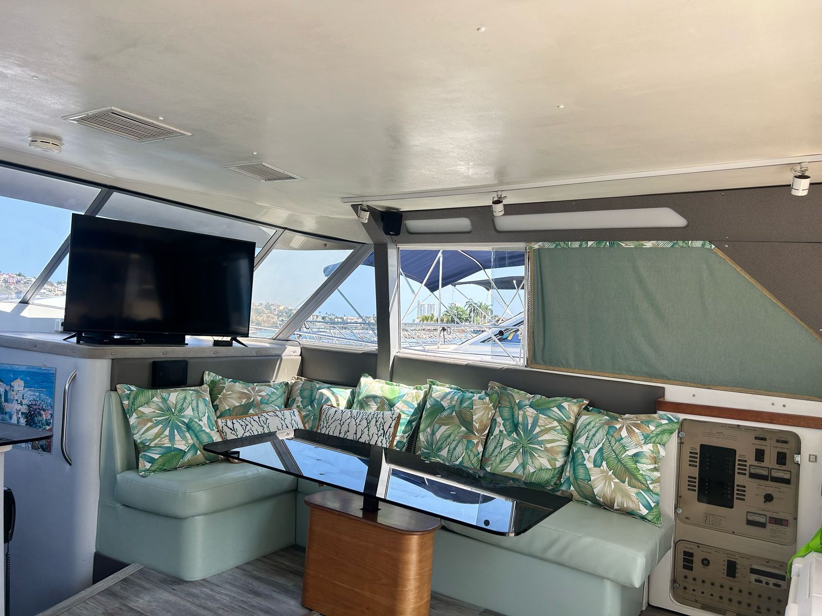 🛥️ Marca Trojan "Pelangochito" 👥 Capacidad: 17 personas - Image 3